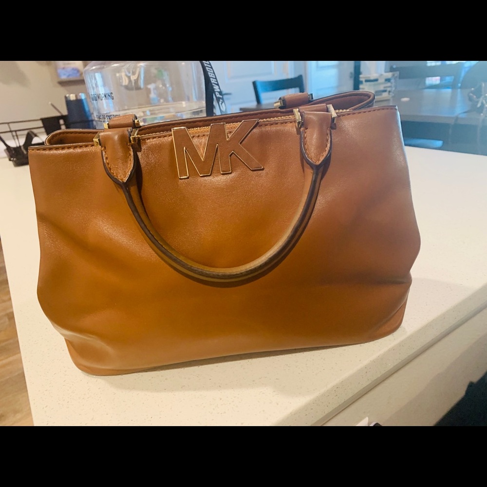 Michael Kors soft leather brown/tan purse handbag